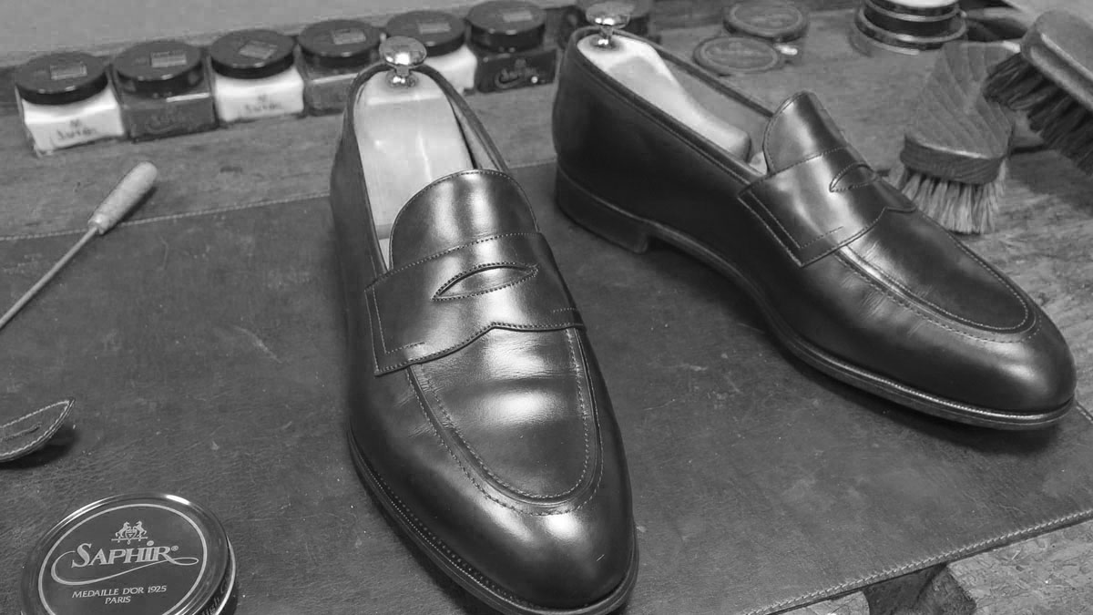 how to remove shoe polish from leather
